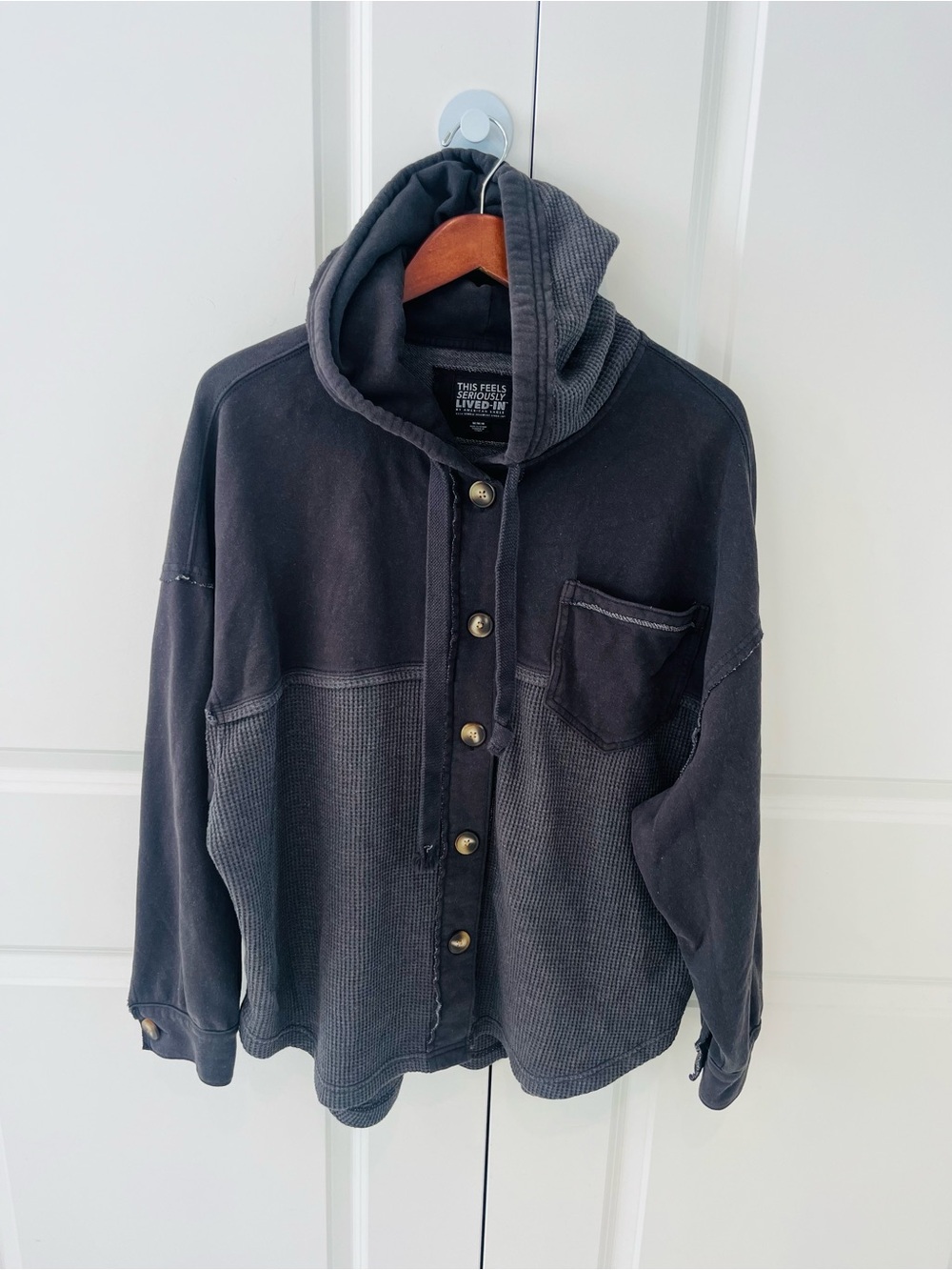 American Eagle women’s oversized fit medium gray hooded waffle knit shacket